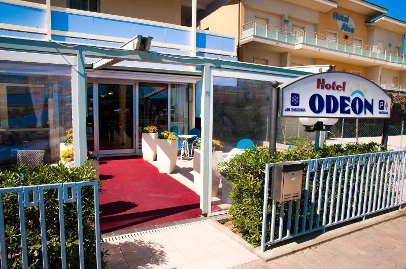 Hotel Odeon 체르비아 외부 사진
